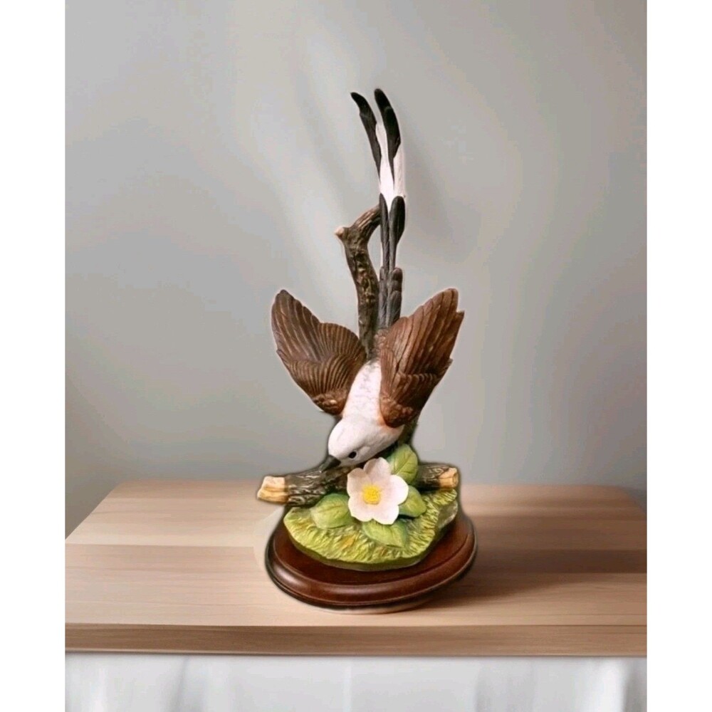 Homco Masterpiece Scissor-Tailed Flycatcher Porcelain Bird Figurine On Base Vtg